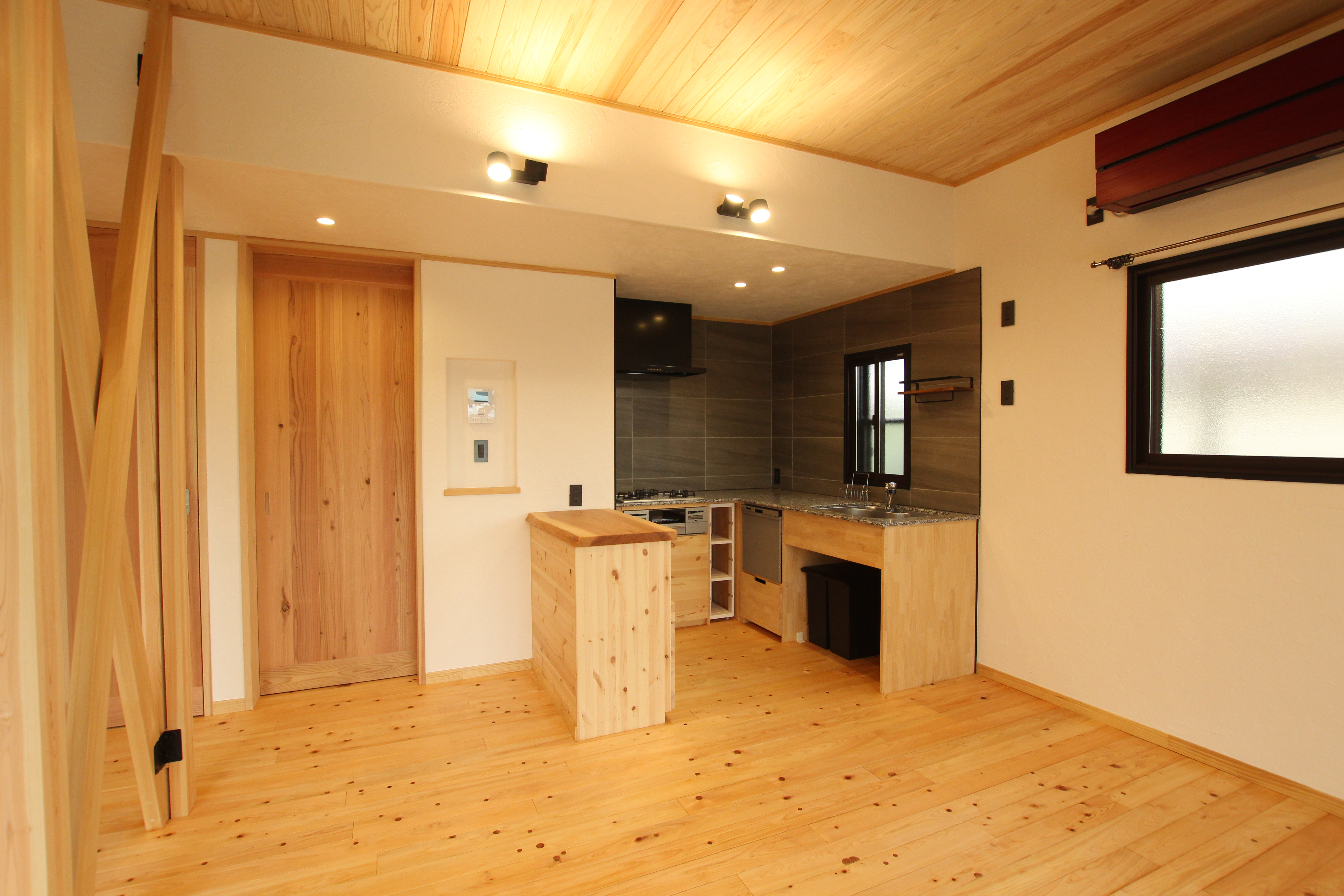 石やタイルを取り入れた住まいづくり